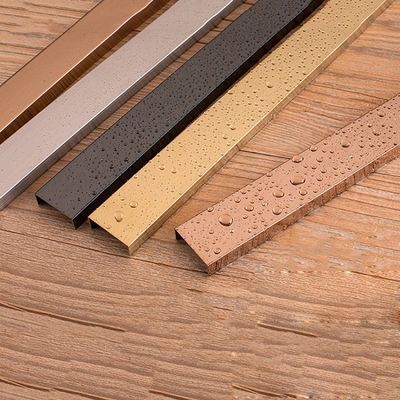 お買い得 背景の壁のために現代4*8FTのステンレス鋼のタイルのトリム ストリップ304の等級 オンライン